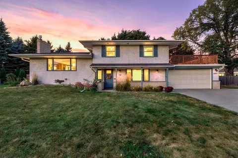 3200 Edward St NE, Saint Anthony, MN 55418