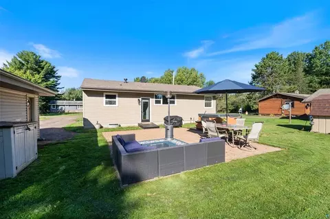Exterior - 4948 Nelsondale Rd, Duluth, MN 55811 photo 3 of 4