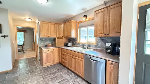 Kitchen - 415 S 11th St, Montevideo, MN 56265 photo 5 of 5