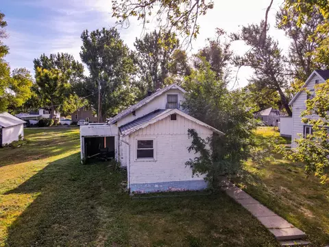 432 7th Ave NE, Valley City, ND 58072