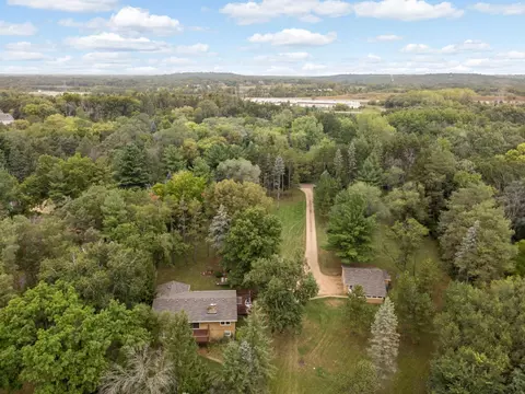 13963 Tomahawk Dr S, Afton, MN 55001