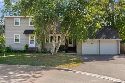 17323 Bay Cir, Wayzata, MN 55391