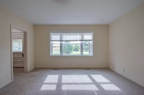 Living - 720 Rush Point Dr, Stanchfield, MN 55080 photo 1 of 2