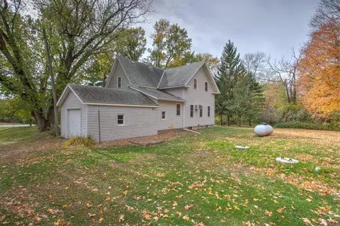 Exterior - 720 Rush Point Dr, Stanchfield, MN 55080 photo 4 of 11