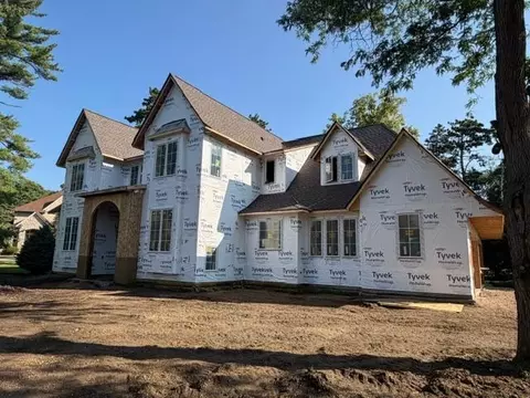 11044 Bell Oaks Estate Rd, Eden Prairie, MN 55347