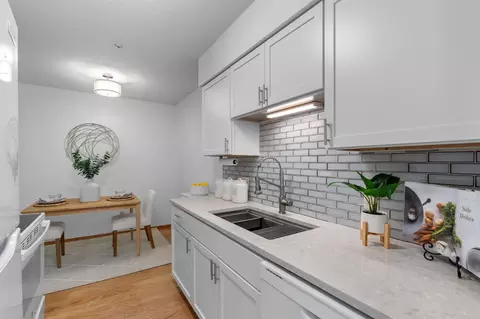 7412 W 22nd St #309, Saint Louis Park, MN 55426