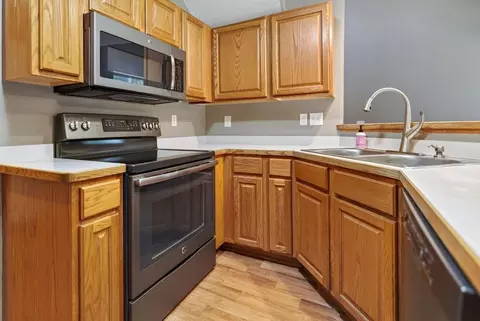 Kitchen - 23133 Iris Ave, Rogers, MN 55374 photo 2 of 2