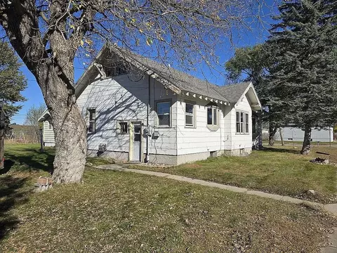 Exterior - 227 3rd St SW, Staples, MN 56479 photo 2 of 4