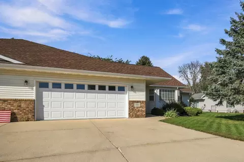 332 4th St SW, Blooming Prairie, MN 55917