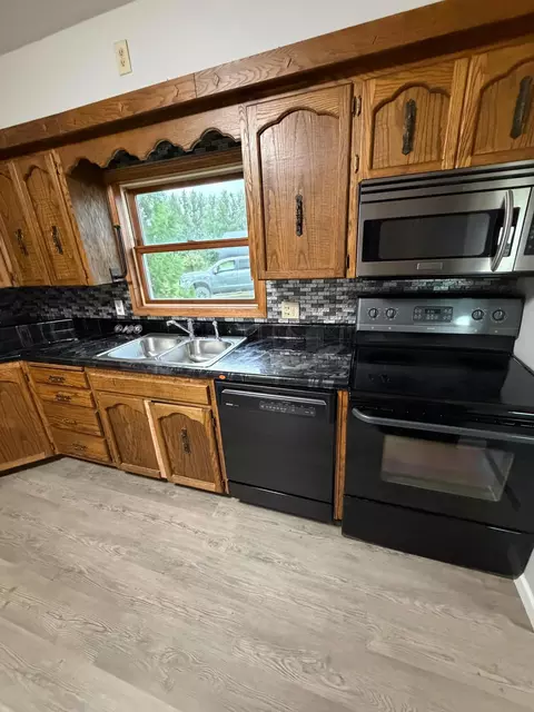 Kitchen - 39909 270th Ave NW, Stephen, MN 56757 photo 4 of 4