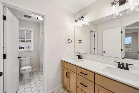 Bath - 4637 Jamocha Ave NE, Saint Michael, MN 55376 photo 3 of 6