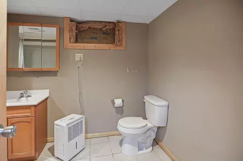 Bath - 416 3rd St NE, Faribault, MN 55021 photo 3 of 4
