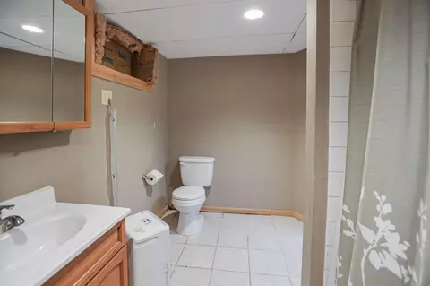 Bath - 416 3rd St NE, Faribault, MN 55021 photo 4 of 4