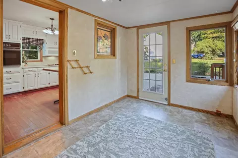Entry Way - 416 3rd St NE, Faribault, MN 55021 photo 2 of 2