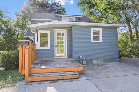 Exterior - 416 3rd St NE, Faribault, MN 55021 photo 5 of 11