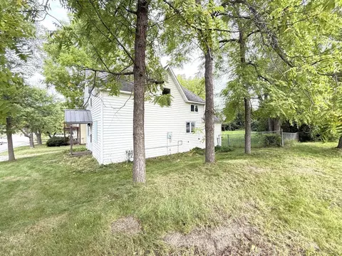 Exterior - 209 E Oak Ave, Frazee, MN 56544 photo 1 of 11