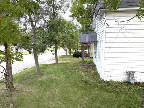 Exterior - 209 E Oak Ave, Frazee, MN 56544 photo 10 of 11