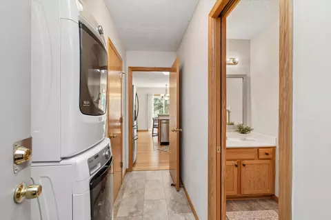 Entry Way - 1783 Talon Trl, Eagan, MN 55122 photo 4 of 6
