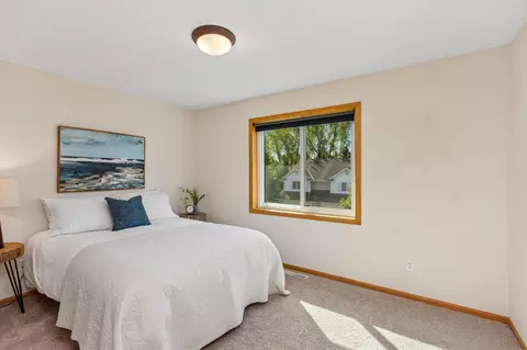 Bedroom - 1783 Talon Trl, Eagan, MN 55122 photo 3 of 6