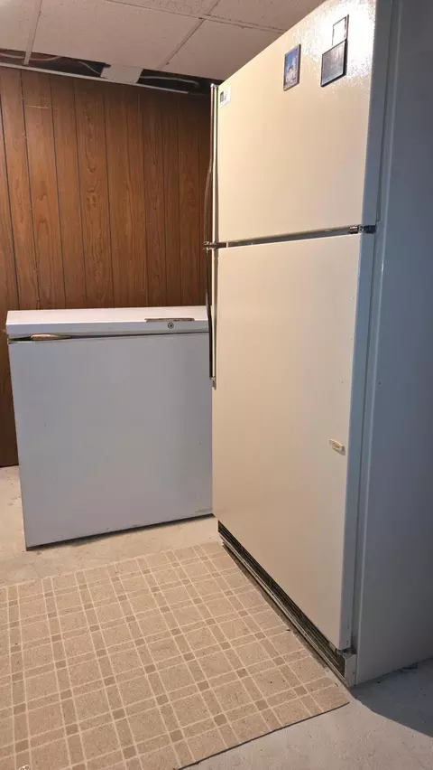 Other - 207 E Lyon St, Marshall, MN 56258 photo 4 of 8