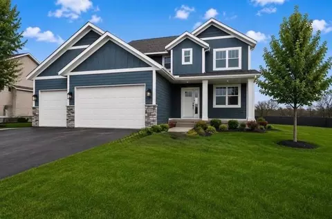 635 Parkside Ct, Eagan, MN 55123