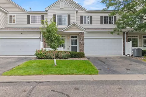 24 River Woods Dr W, Saint Paul Park, MN 55071