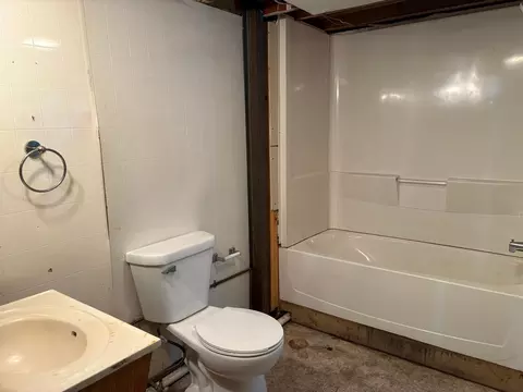 Bath - 105 6th St, Cleveland, MN 56017 photo 1 of 1
