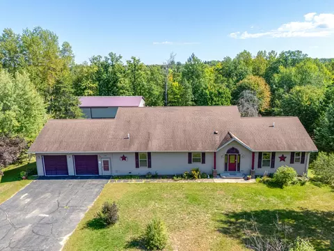 3065 River Rd, Grand Rapids, MN 55744