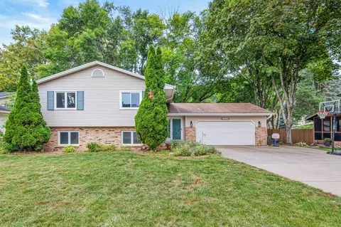 13008 Penn Ave S, Burnsville, MN 55337