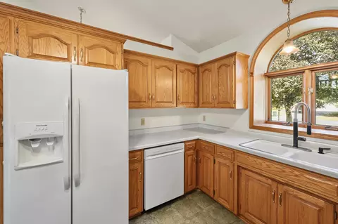 Kitchen - 24825 22nd Ave, Saint Augusta, MN 56301 photo 3 of 5