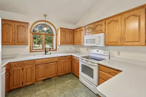 Kitchen - 24825 22nd Ave, Saint Augusta, MN 56301 photo 1 of 5