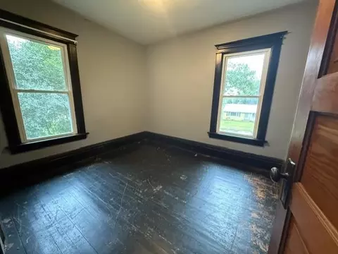 Bedroom - 829 Prospect Ave, Windom, MN 56101 photo 5 of 8