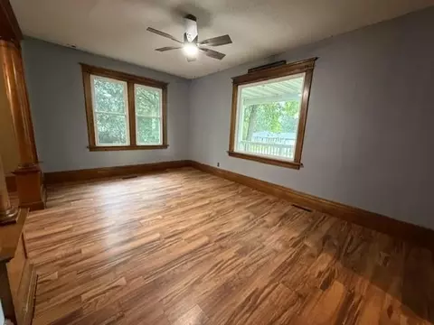 Living - 829 Prospect Ave, Windom, MN 56101 photo 3 of 4