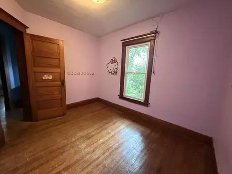 Bedroom - 829 Prospect Ave, Windom, MN 56101 photo 4 of 8