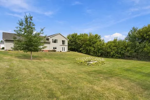 Exterior - 822 Deer Path, Montgomery, MN 56069 photo 6 of 12