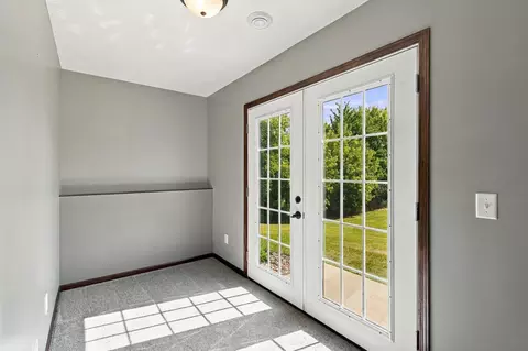 Entry Way - 822 Deer Path, Montgomery, MN 56069 photo 4 of 4