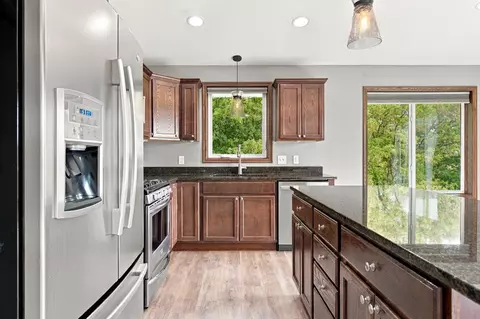 Kitchen - 822 Deer Path, Montgomery, MN 56069 photo 3 of 4