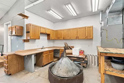 Kitchen - 822 Deer Path, Montgomery, MN 56069 photo 4 of 4