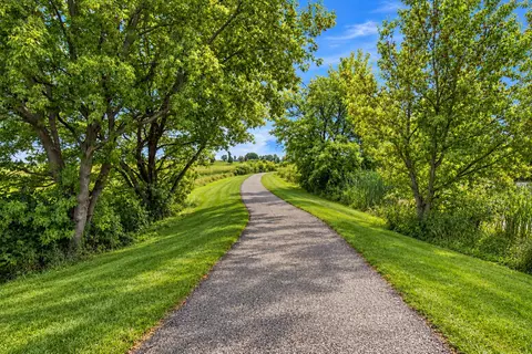 View/Area - 822 Deer Path, Montgomery, MN 56069 photo 4 of 10
