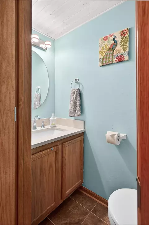 Bath - 3271 Dodd Ln, Eagan, MN 55121 photo 1 of 2