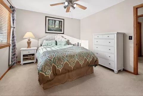 Bedroom - 3271 Dodd Ln, Eagan, MN 55121 photo 2 of 3