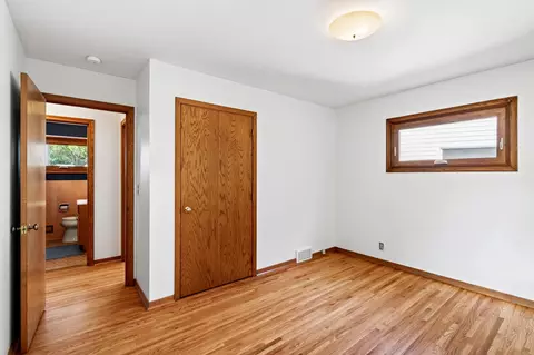 Bedroom - 6015 Aspen Rd, Mound, MN 55364 photo 5 of 6