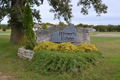 157 Miller Ct, Le Roy, MN 55951