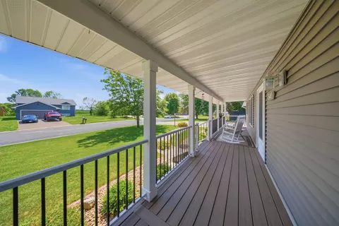 Exterior - 540 5th Ave, Baldwin, WI 54002 photo 2 of 10