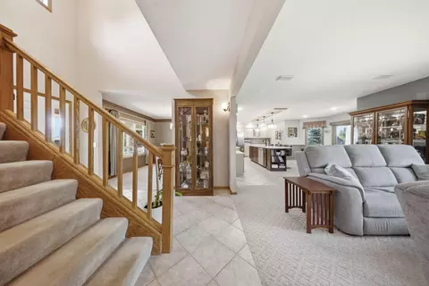Entry Way - 540 5th Ave, Baldwin, WI 54002 photo 2 of 3