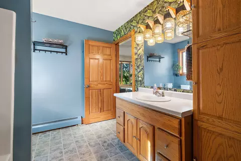 Bath - 15643 100th Ave, Milaca, MN 56353 photo 2 of 4
