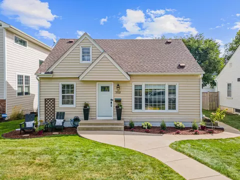 5533 Thomas Ave S, Minneapolis, MN 55410