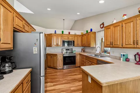 Kitchen - 3012 Highpointe Curv, Roseville, MN 55113 photo 3 of 3