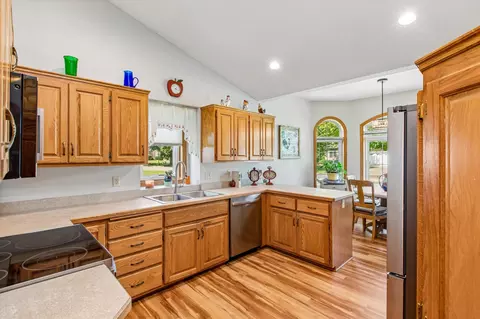Kitchen - 3012 Highpointe Curv, Roseville, MN 55113 photo 1 of 3