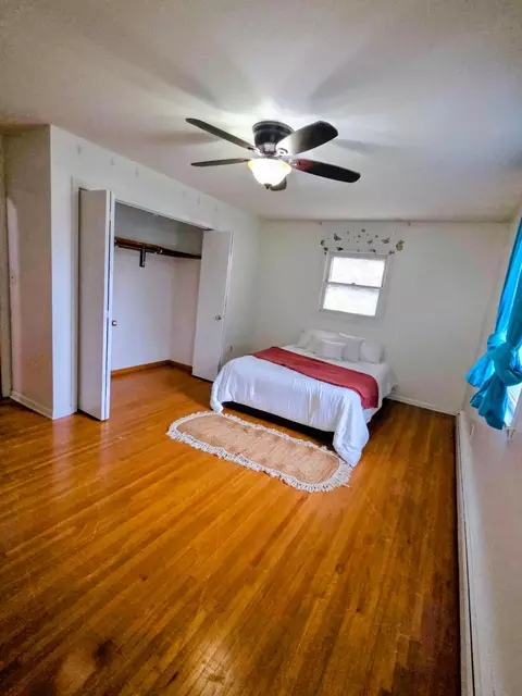 Bedroom - 1518 6th St SW, Faribault, MN 55021 photo 6 of 8
